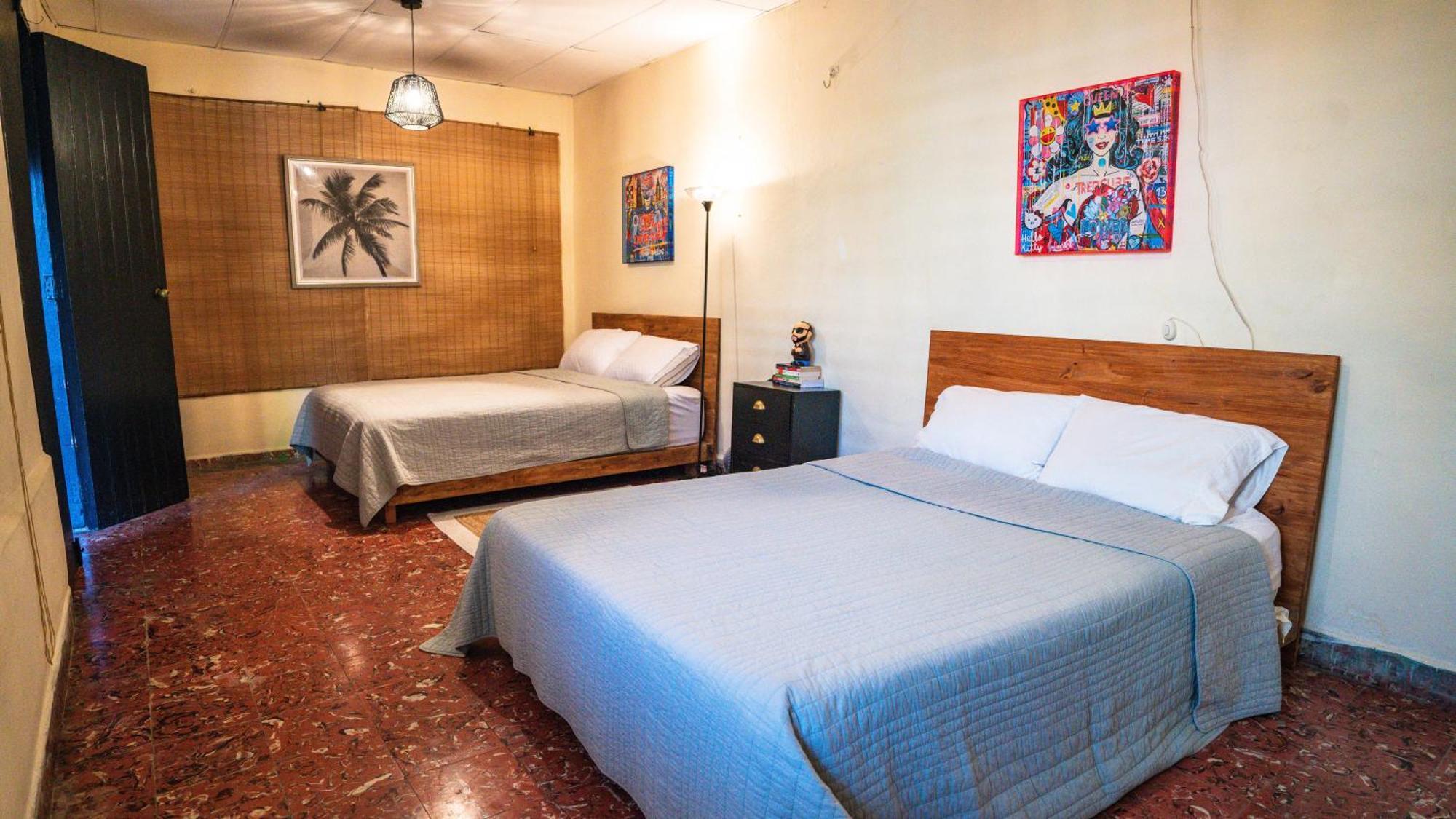 The Whale Lounge - Berlin Bed & Breakfast Bagian luar foto